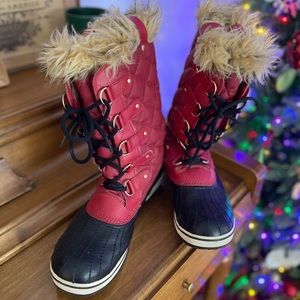 Sorel Joan of Arctic Red Boots Fur Edge, Size 10.5